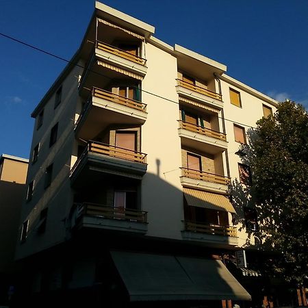 上阿尔比索拉Casa Al Mare公寓 外观 照片